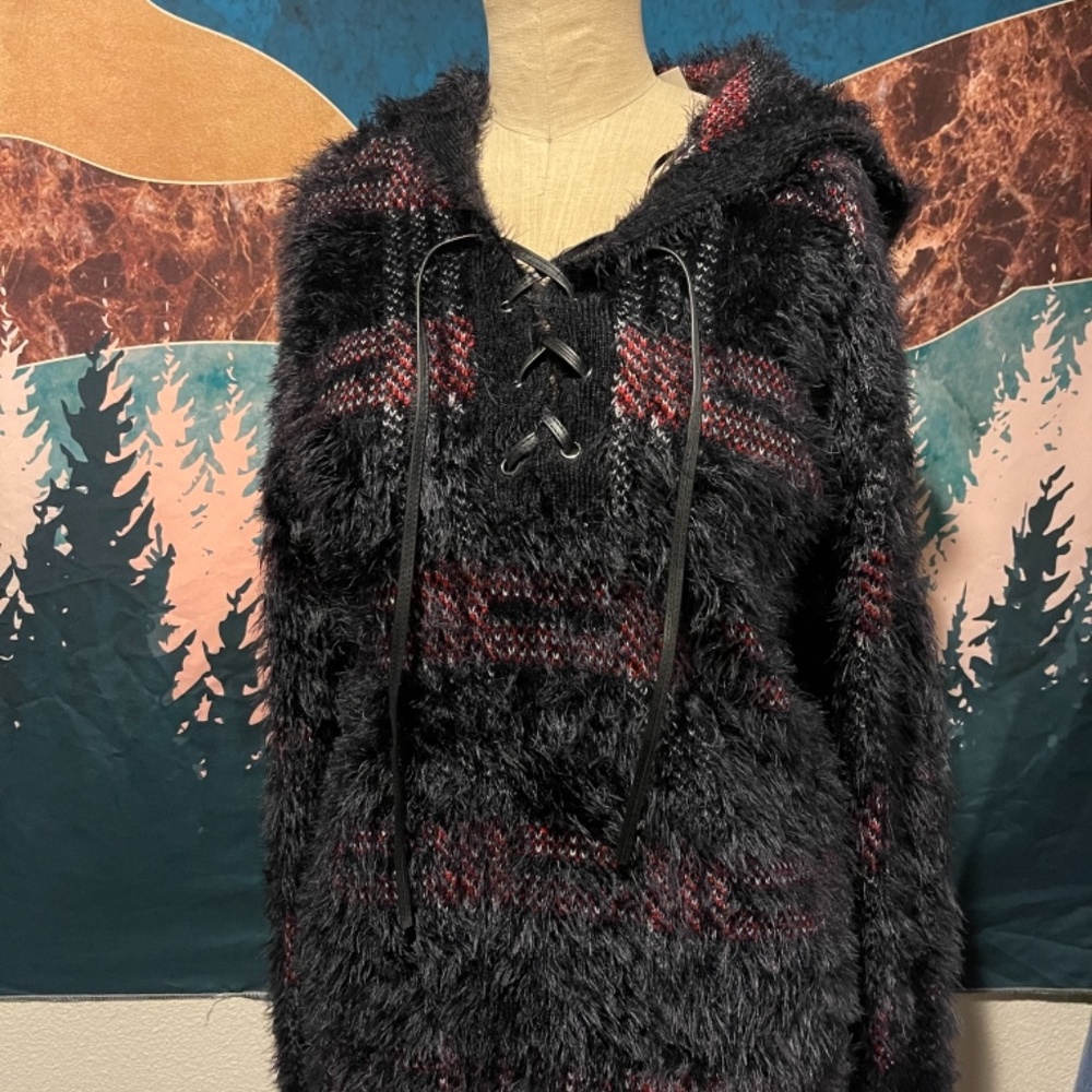Sweater - Picture 2 of 5